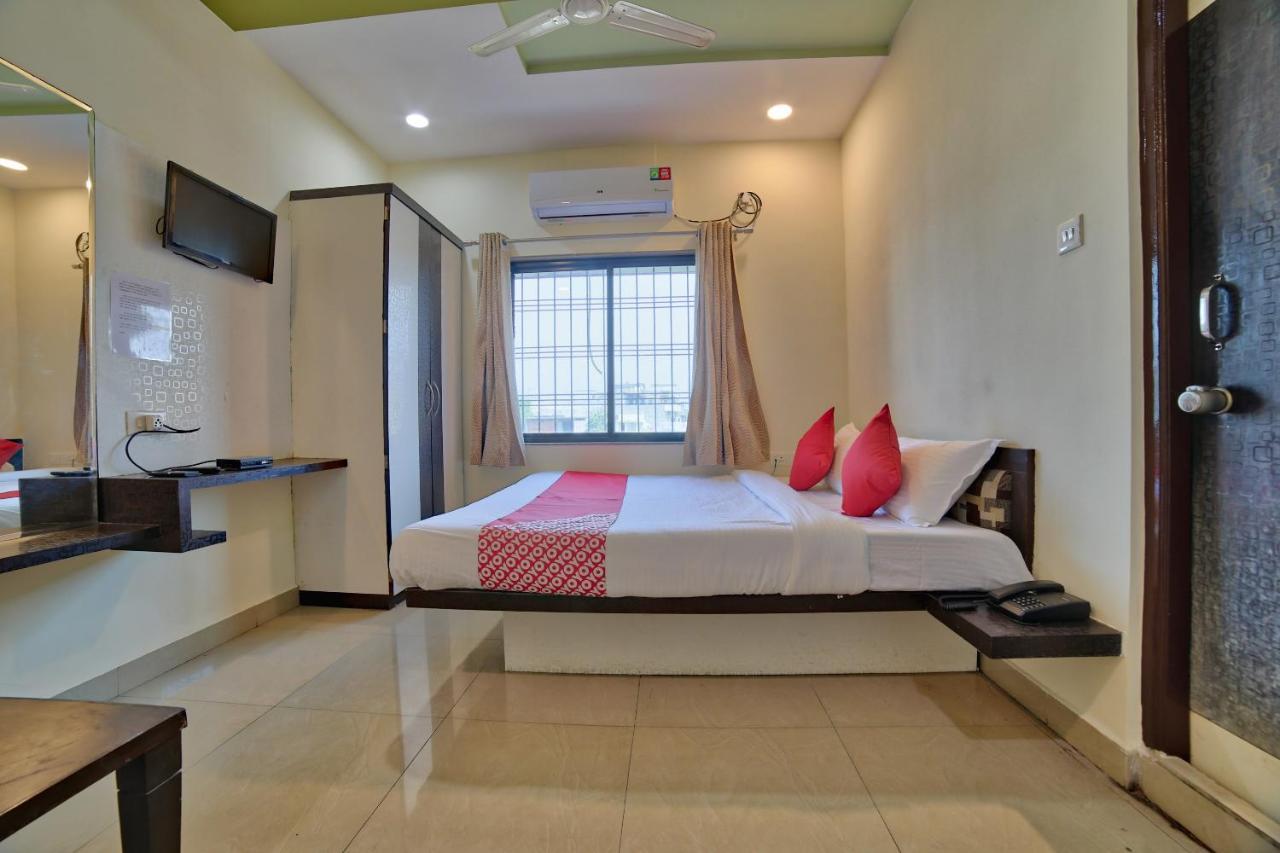 Oyo 35538 Hotel Risha Chandrapur Eksteriør bilde