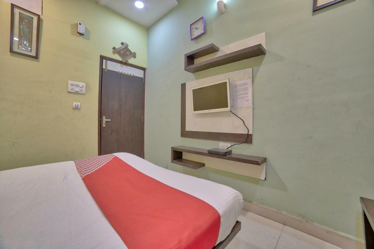 Oyo 35538 Hotel Risha Chandrapur Eksteriør bilde