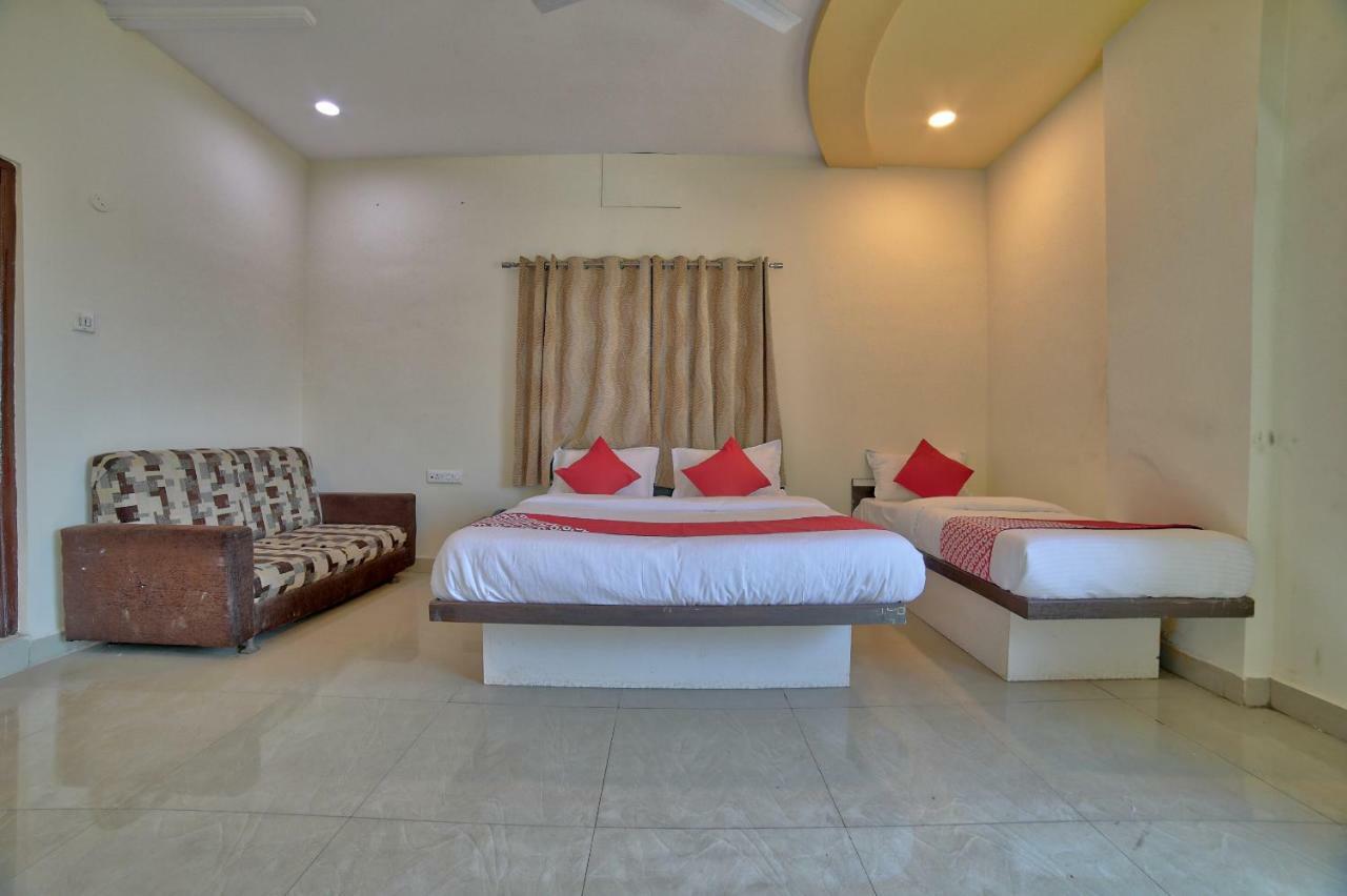 Oyo 35538 Hotel Risha Chandrapur Eksteriør bilde