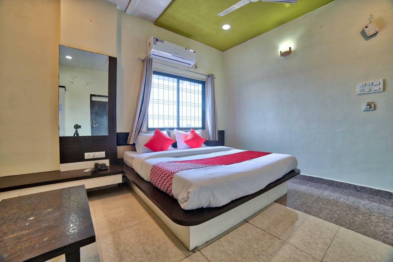 Oyo 35538 Hotel Risha Chandrapur Eksteriør bilde