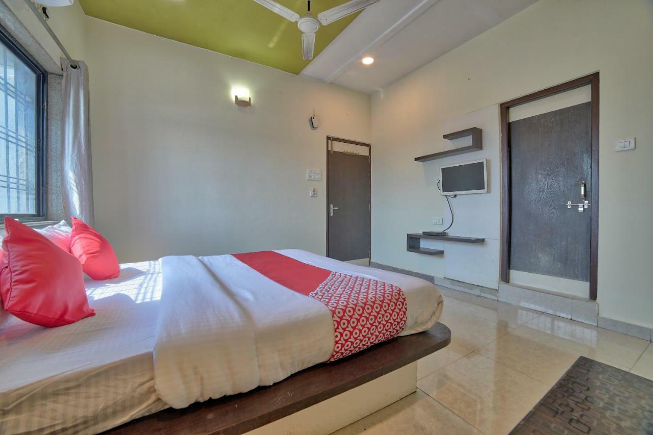 Oyo 35538 Hotel Risha Chandrapur Eksteriør bilde
